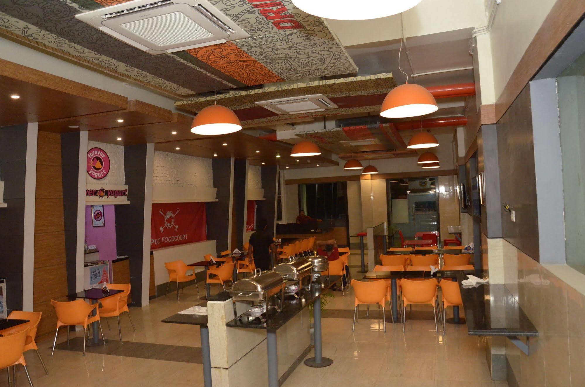 Max Hotels Allāhābād Junction Exterior foto